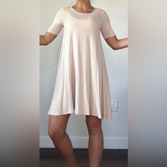 FOREVER21 Ivory dress, Size S - Picture 1 of 9